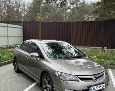 Серый Хонда Цивик, объемом двигателя 1.8 л и пробегом 259 тыс. км за 6600 $, фото 6 на Automoto.ua