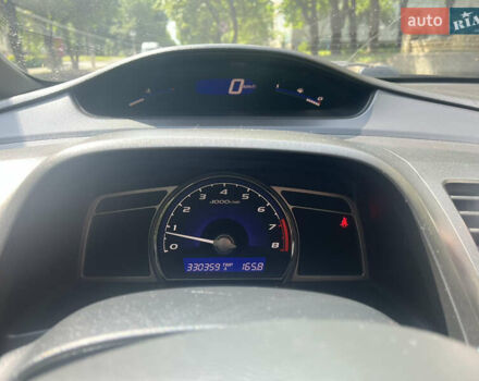Сірий Хонда Сівік, об'ємом двигуна 1.8 л та пробігом 330 тис. км за 5200 $, фото 5 на Automoto.ua