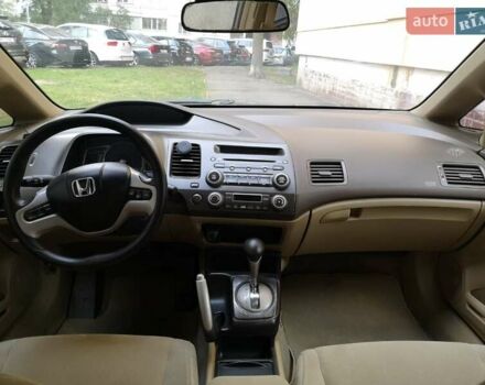 Серый Хонда Цивик, объемом двигателя 1.4 л и пробегом 136 тыс. км за 6000 $, фото 5 на Automoto.ua