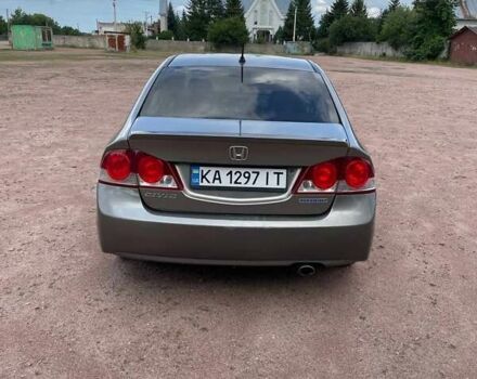 Серый Хонда Цивик, объемом двигателя 1.3 л и пробегом 220 тыс. км за 4100 $, фото 6 на Automoto.ua