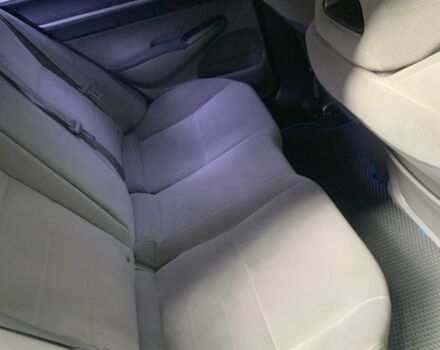 Серый Хонда Цивик, объемом двигателя 1.8 л и пробегом 256 тыс. км за 6200 $, фото 3 на Automoto.ua