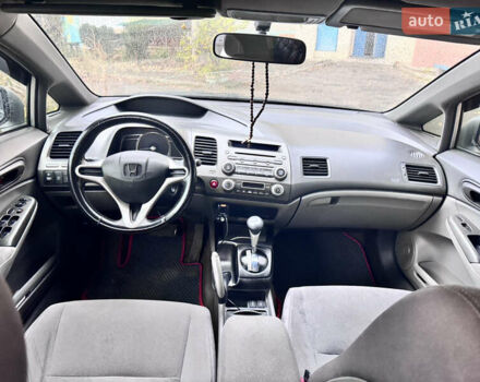 Серый Хонда Цивик, объемом двигателя 1.8 л и пробегом 316 тыс. км за 5750 $, фото 12 на Automoto.ua