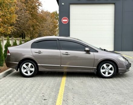 Хонда Цивик 2007 в Одессе на Automoto.ua Серый Хонда Цивик, объемом двигателя 1.8 л и пробегом 214 тыс. км за 7200 $, фото 3 на Automoto.ua