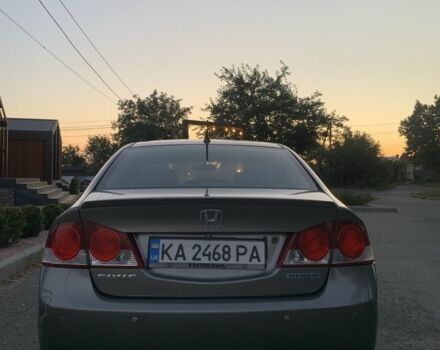 Серый Хонда Цивик, объемом двигателя 1.3 л и пробегом 255 тыс. км за 5000 $, фото 3 на Automoto.ua