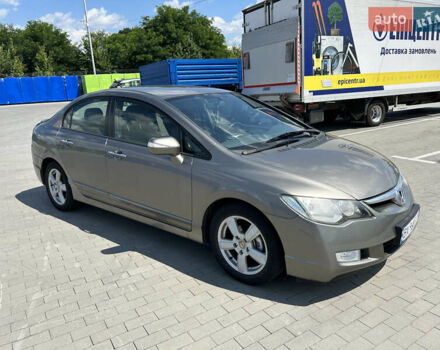 Серый Хонда Цивик, объемом двигателя 1.34 л и пробегом 233 тыс. км за 6500 $, фото 2 на Automoto.ua