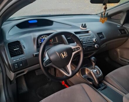 Хонда Цивик 2007 в Миргороде на Automoto.ua Серый Хонда Цивик, объемом двигателя 1.3 л и пробегом 1000 тыс. км за 5900 $, фото 6 на Automoto.ua