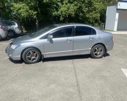 Серый Хонда Цивик, объемом двигателя 1.8 л и пробегом 308 тыс. км за 6700 $, фото 6 на Automoto.ua