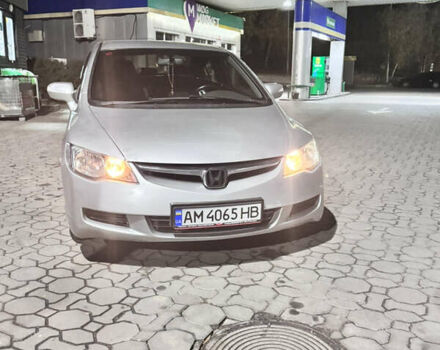 Серый Хонда Цивик, объемом двигателя 1.8 л и пробегом 316 тыс. км за 5750 $, фото 9 на Automoto.ua