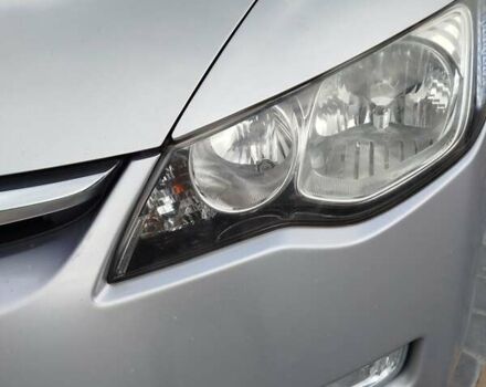 Серый Хонда Цивик, объемом двигателя 1.8 л и пробегом 130 тыс. км за 6500 $, фото 12 на Automoto.ua