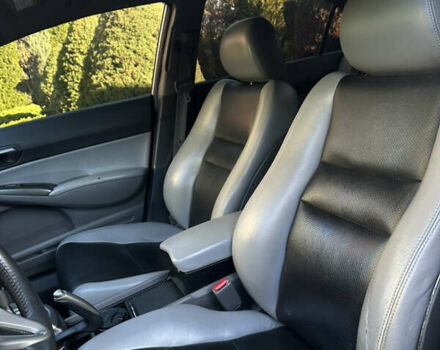 Хонда Цивик 2007 в Львове на Automoto.ua Серый Хонда Цивик, объемом двигателя 1.34 л и пробегом 194 тыс. км за 4999 $, фото 8 на Automoto.ua