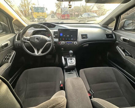 Серый Хонда Цивик, объемом двигателя 1.8 л и пробегом 316 тыс. км за 4650 $, фото 7 на Automoto.ua