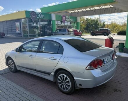 Серый Хонда Цивик, объемом двигателя 1.8 л и пробегом 180 тыс. км за 1900 $, фото 2 на Automoto.ua