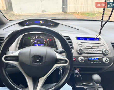 Серый Хонда Цивик, объемом двигателя 1.8 л и пробегом 316 тыс. км за 5750 $, фото 15 на Automoto.ua
