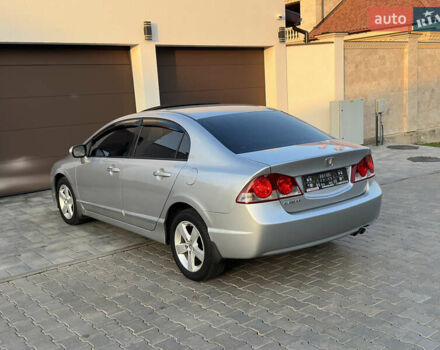 Серый Хонда Цивик, объемом двигателя 1.8 л и пробегом 176 тыс. км за 7999 $, фото 28 на Automoto.ua