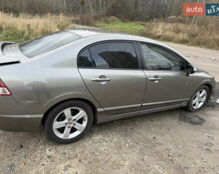 Сірий Хонда Сівік, об'ємом двигуна 1.8 л та пробігом 181 тис. км за 6800 $, фото 2 на Automoto.ua