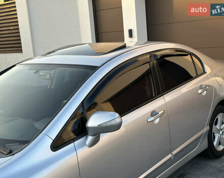 Серый Хонда Цивик, объемом двигателя 1.8 л и пробегом 176 тыс. км за 7999 $, фото 24 на Automoto.ua