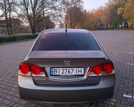 Хонда Цивик 2007 в Миргороде на Automoto.ua Серый Хонда Цивик, объемом двигателя 1.3 л и пробегом 1000 тыс. км за 5900 $, фото 5 на Automoto.ua