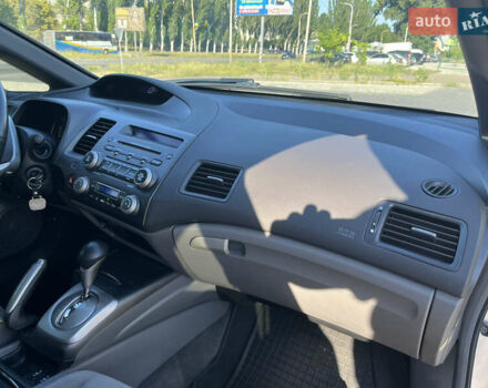 Серый Хонда Цивик, объемом двигателя 1.34 л и пробегом 162 тыс. км за 6000 $, фото 15 на Automoto.ua