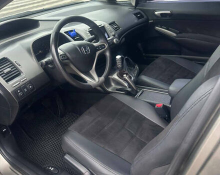 Серый Хонда Цивик, объемом двигателя 1.8 л и пробегом 311 тыс. км за 5500 $, фото 6 на Automoto.ua