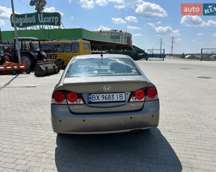 Серый Хонда Цивик, объемом двигателя 1.34 л и пробегом 233 тыс. км за 6500 $, фото 4 на Automoto.ua