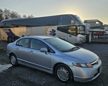 Серый Хонда Цивик, объемом двигателя 1.3 л и пробегом 200 тыс. км за 2900 $, фото 6 на Automoto.ua