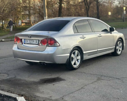 Серый Хонда Цивик, объемом двигателя 1.8 л и пробегом 316 тыс. км за 4650 $, фото 3 на Automoto.ua