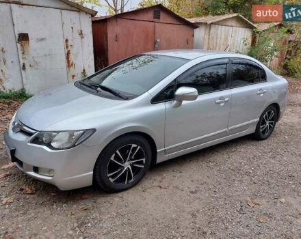 Серый Хонда Цивик, объемом двигателя 1.3 л и пробегом 170 тыс. км за 7000 $, фото 5 на Automoto.ua