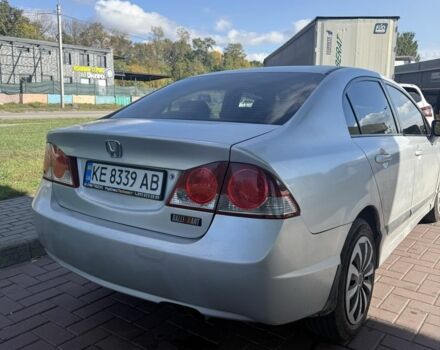 Серый Хонда Цивик, объемом двигателя 1.8 л и пробегом 180 тыс. км за 1900 $, фото 3 на Automoto.ua