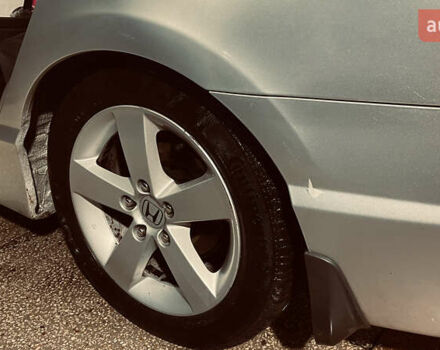 Серый Хонда Цивик, объемом двигателя 1.8 л и пробегом 199 тыс. км за 7500 $, фото 6 на Automoto.ua