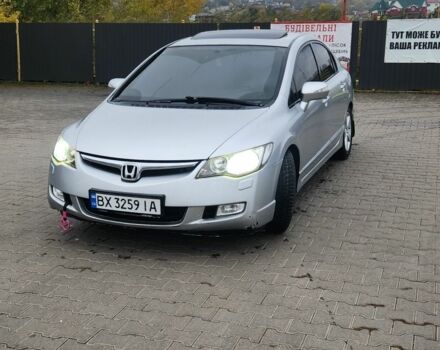 Серый Хонда Цивик, объемом двигателя 1.8 л и пробегом 312 тыс. км за 5700 $, фото 1 на Automoto.ua