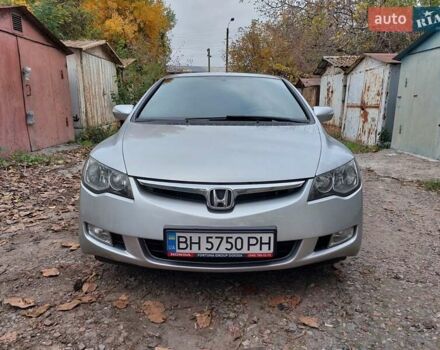 Серый Хонда Цивик, объемом двигателя 1.3 л и пробегом 170 тыс. км за 7000 $, фото 9 на Automoto.ua