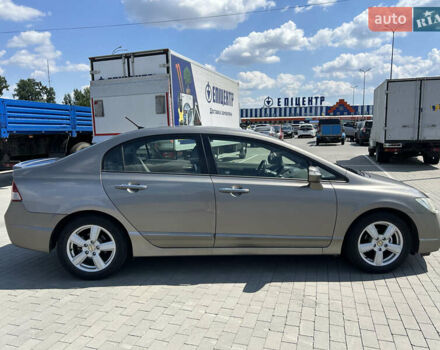 Серый Хонда Цивик, объемом двигателя 1.34 л и пробегом 233 тыс. км за 6500 $, фото 3 на Automoto.ua