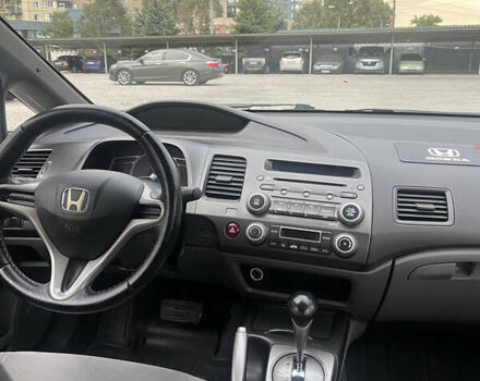 Серый Хонда Цивик, объемом двигателя 1.8 л и пробегом 203 тыс. км за 6300 $, фото 9 на Automoto.ua