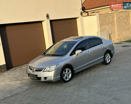 Серый Хонда Цивик, объемом двигателя 1.8 л и пробегом 176 тыс. км за 7999 $, фото 2 на Automoto.ua