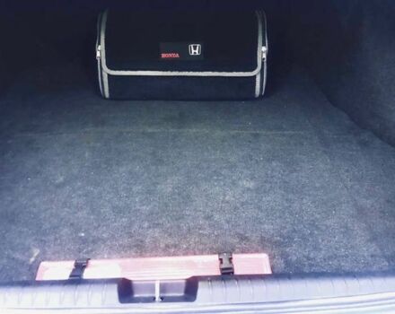 Серый Хонда Цивик, объемом двигателя 1.6 л и пробегом 235 тыс. км за 4000 $, фото 9 на Automoto.ua