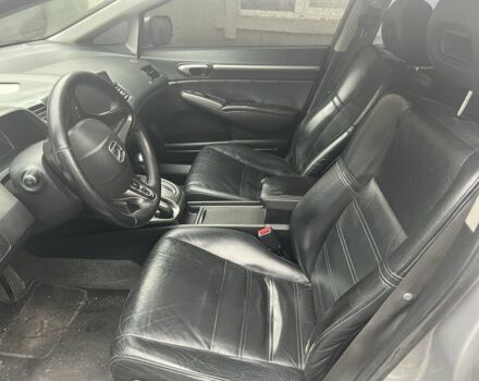 Серый Хонда Цивик, объемом двигателя 1.8 л и пробегом 225 тыс. км за 5100 $, фото 4 на Automoto.ua