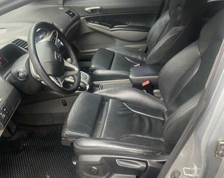 Серый Хонда Цивик, объемом двигателя 1.8 л и пробегом 250 тыс. км за 4800 $, фото 10 на Automoto.ua