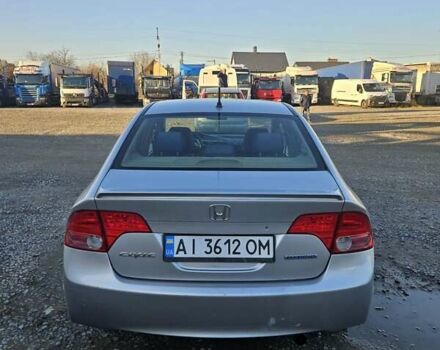 Серый Хонда Цивик, объемом двигателя 1.3 л и пробегом 200 тыс. км за 2900 $, фото 5 на Automoto.ua