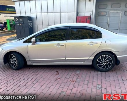 Серый Хонда Цивик, объемом двигателя 1.8 л и пробегом 316 тыс. км за 6200 $, фото 1 на Automoto.ua