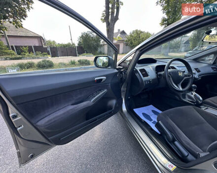 Сірий Хонда Сівік, об'ємом двигуна 1.8 л та пробігом 215 тис. км за 6500 $, фото 30 на Automoto.ua
