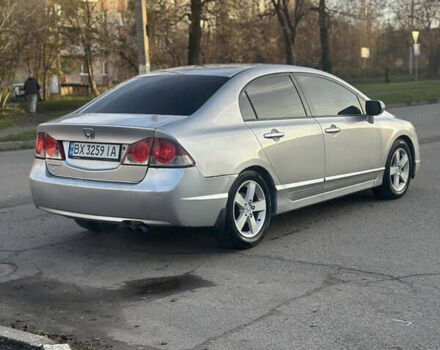 Серый Хонда Цивик, объемом двигателя 1.8 л и пробегом 316 тыс. км за 4650 $, фото 6 на Automoto.ua