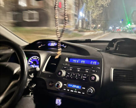 Серый Хонда Цивик, объемом двигателя 1.8 л и пробегом 316 тыс. км за 5750 $, фото 17 на Automoto.ua