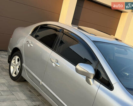 Серый Хонда Цивик, объемом двигателя 1.8 л и пробегом 176 тыс. км за 7999 $, фото 25 на Automoto.ua