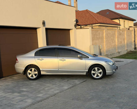 Серый Хонда Цивик, объемом двигателя 1.8 л и пробегом 176 тыс. км за 7999 $, фото 19 на Automoto.ua