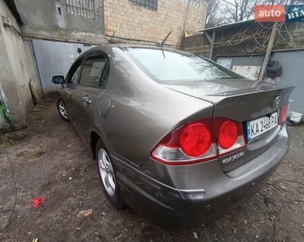 Серый Хонда Цивик, объемом двигателя 1.34 л и пробегом 260 тыс. км за 4800 $, фото 4 на Automoto.ua