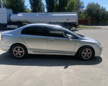 Серый Хонда Цивик, объемом двигателя 1.8 л и пробегом 308 тыс. км за 6700 $, фото 2 на Automoto.ua