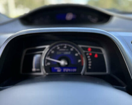 Серый Хонда Цивик, объемом двигателя 1.34 л и пробегом 289 тыс. км за 6800 $, фото 46 на Automoto.ua