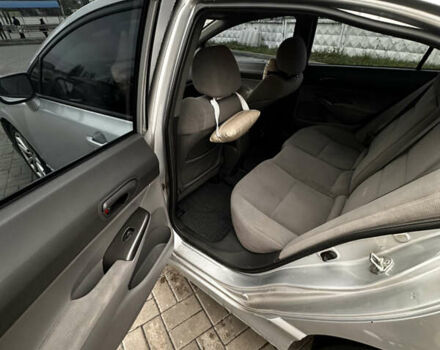 Серый Хонда Цивик, объемом двигателя 1.8 л и пробегом 250 тыс. км за 5700 $, фото 21 на Automoto.ua