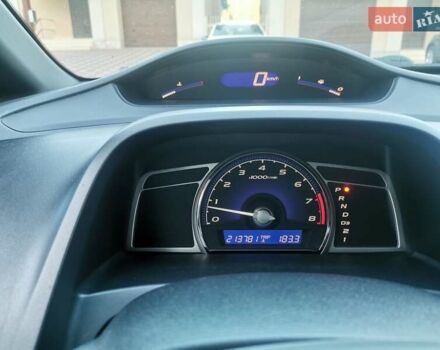 Серый Хонда Цивик, объемом двигателя 1.8 л и пробегом 214 тыс. км за 6800 $, фото 14 на Automoto.ua