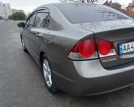 Серый Хонда Цивик, объемом двигателя 1.8 л и пробегом 268 тыс. км за 5800 $, фото 16 на Automoto.ua